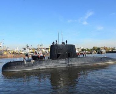 Demora em associar ru&iacute;do a submarino que desapareceu causa pol&ecirc;mica na Argentina