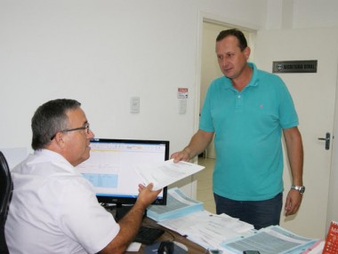 Projeto de lei pretende facilitar instala&ccedil;&atilde;o de antenas para celular