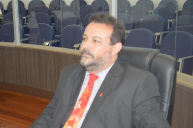 Ozair Banha elogia campanha que alerta motoristas