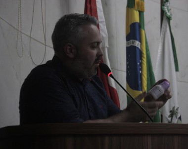 Vereador denuncia distribui&ccedil;&atilde;o de medicamentos fora da validade