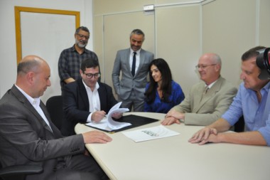 Acaert assina termo com a Fatma para regularizar antenas