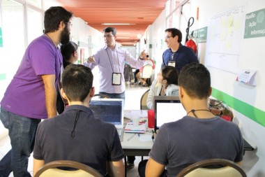 Competi&ccedil;&atilde;o de programadores premia tr&ecirc;s aplicativos de SC