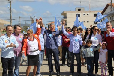 Moreira leva apoio a candidatos do vale do Ararangu&aacute; e de Imbituba