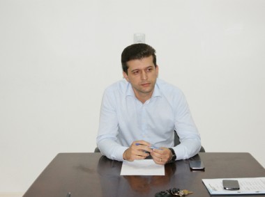 Protocolado Emenda impedindo vereador assumir cargos no Executivo