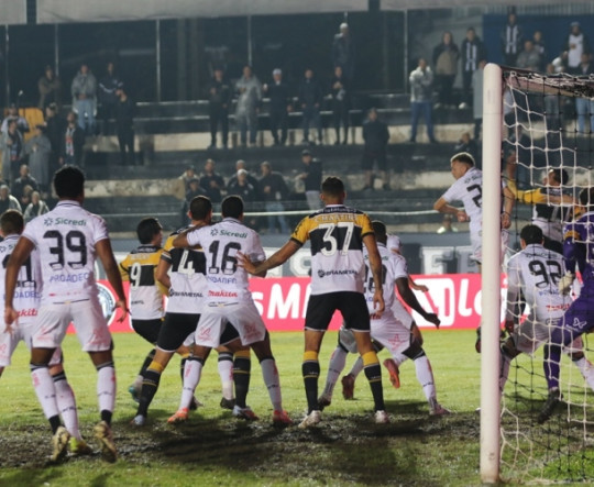 Crici&uacute;ma E.C. empata com o Oper&aacute;rio-PR e cai para nona coloca&ccedil;&atilde;o