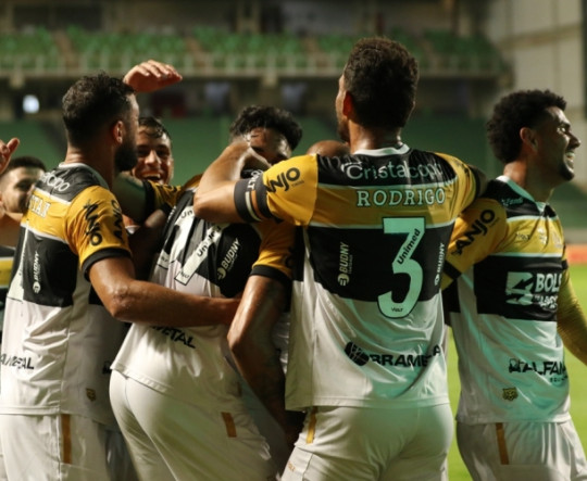 Crici&uacute;ma E.C. vence Am&eacute;rica-MG fora de casa e fica em quinto lugar na S&eacute;rie B